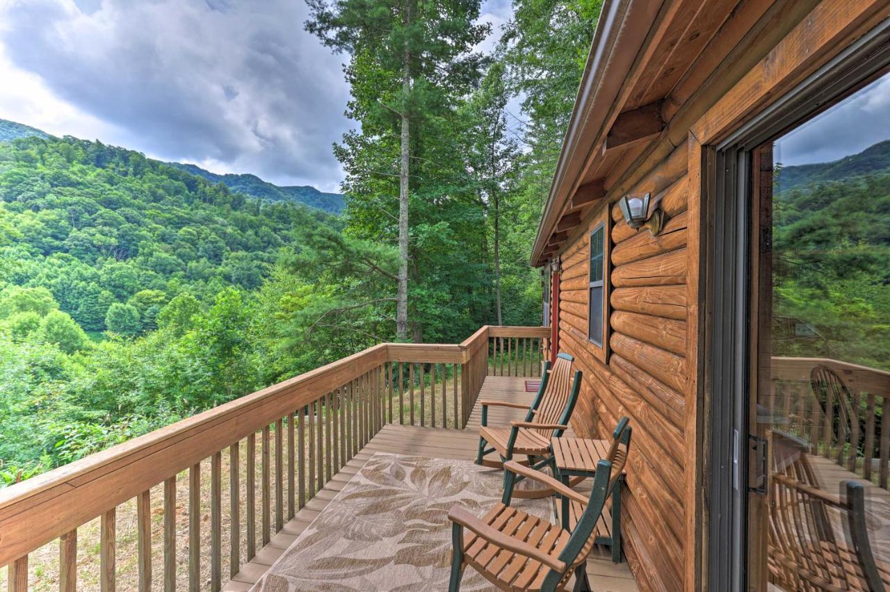 Quaint Log Cabin With Views Near West Jefferson Warrensville Экстерьер фото