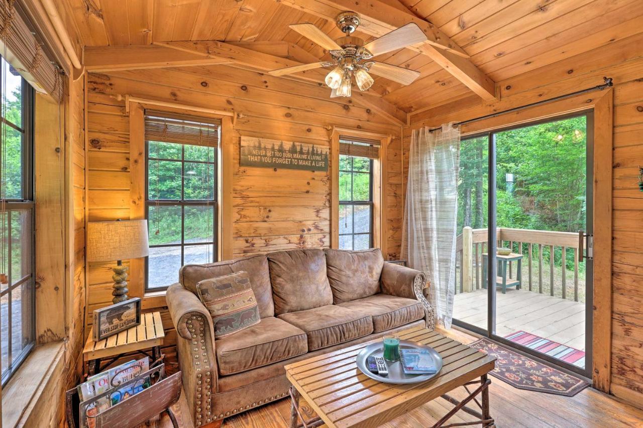 Quaint Log Cabin With Views Near West Jefferson Warrensville Экстерьер фото