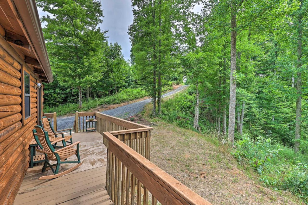 Quaint Log Cabin With Views Near West Jefferson Warrensville Экстерьер фото