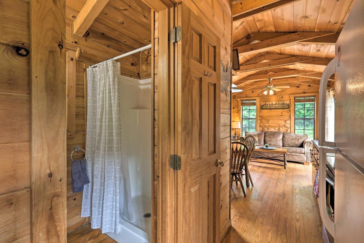 Quaint Log Cabin With Views Near West Jefferson Warrensville Экстерьер фото